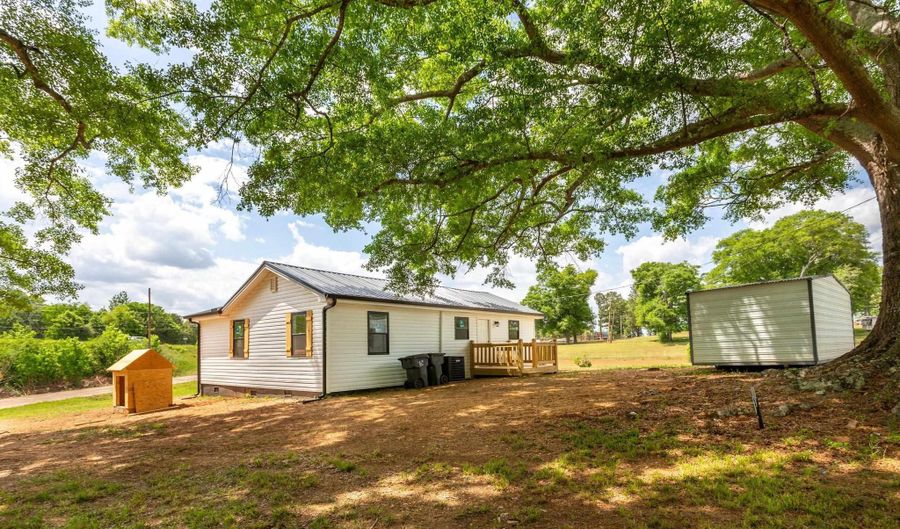 3791 CHOCTAW St, Anniston, AL 36206 - 3 Beds, 2 Bath