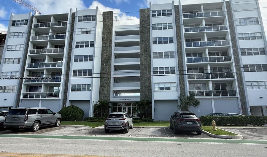 9381 E Bay Harbor Dr 402N, Bay Harbor Islands, FL 33154 - 1 Beds, 2 Bath