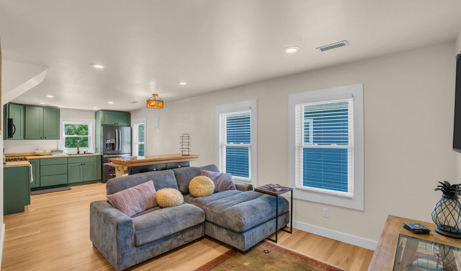 610 4th Ave 2, Asbury Park, NJ 07712 - 2 Beds, 2 Bath