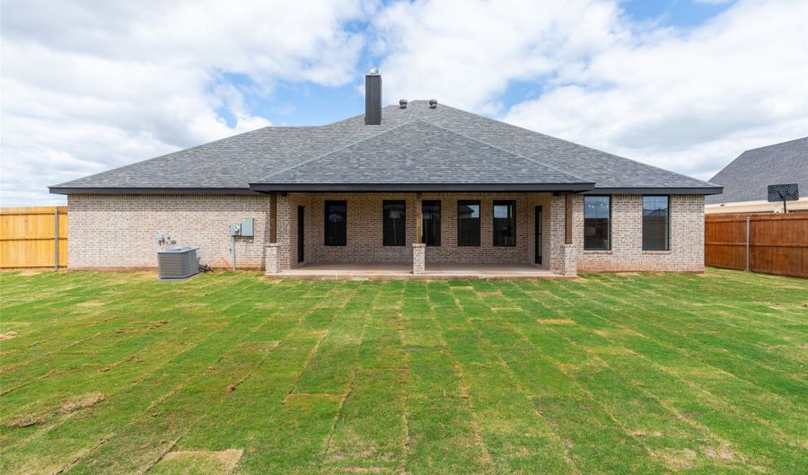 6734 Horse Head Xing, Abilene, TX 79606 - 4 Beds, 3 Bath
