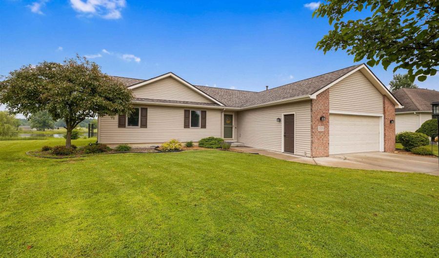 5371 Bear Creek Pass Pass, Auburn, IN 46706 - 3 Beds, 2 Bath