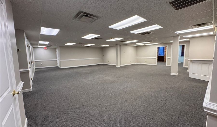 2315 N Main St 100, Anderson, SC 29621 - 0 Beds, 0 Bath