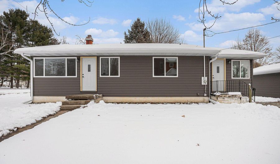 305 S Mingo St, Albion, MI 49224 - 3 Beds, 1 Bath
