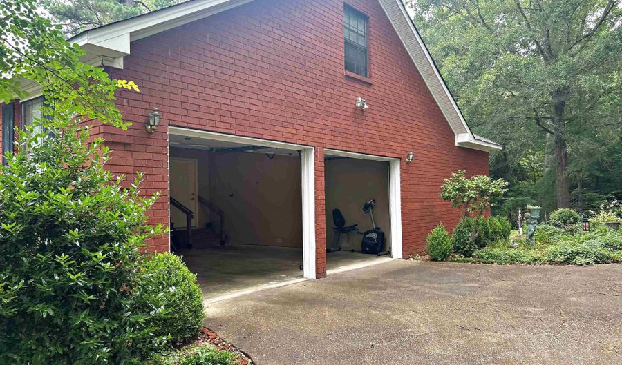 108 Magnolia Dr, Arkadelphia, AR 71923 - 3 Beds, 2 Bath