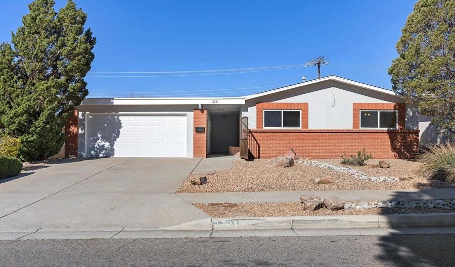 3721 Mary Ellen St NE, Albuquerque, NM 87111 - 3 Beds, 2 Bath