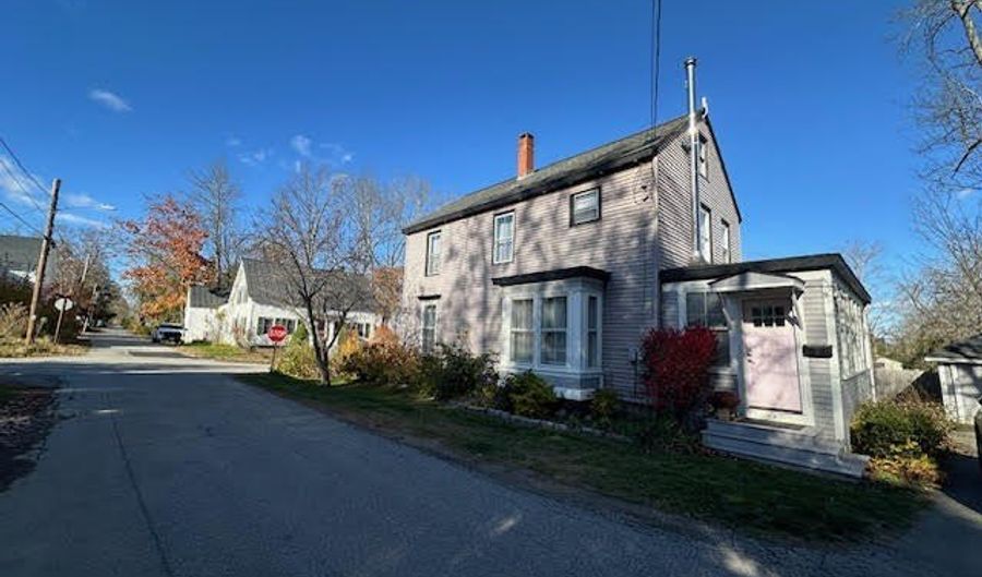 68 Park St, Belfast, ME 04915 - 2 Beds, 0 Bath