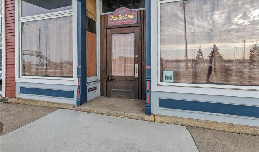 405 N Main St, Alma, WI 54610 - 6 Beds, 0 Bath