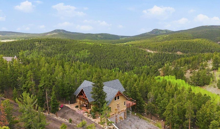 672 Paradise Valley Pkwy, Black Hawk, CO 80422 - 4 Beds, 4 Bath