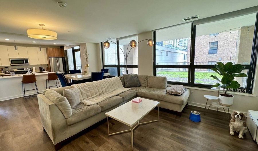 707 N Wells St 405, Chicago, IL 60654 - 2 Beds, 2 Bath