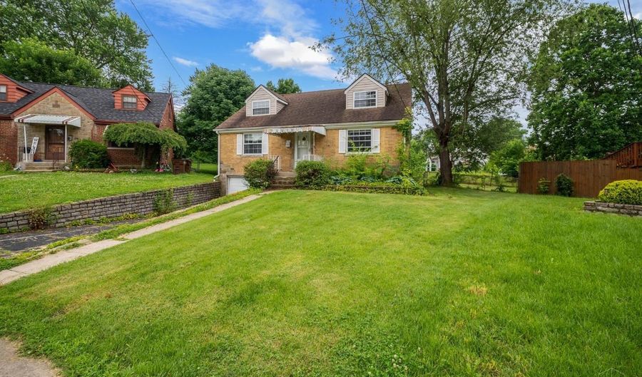304 Don Ln, Delhi, OH 45238 - 4 Beds, 2 Bath