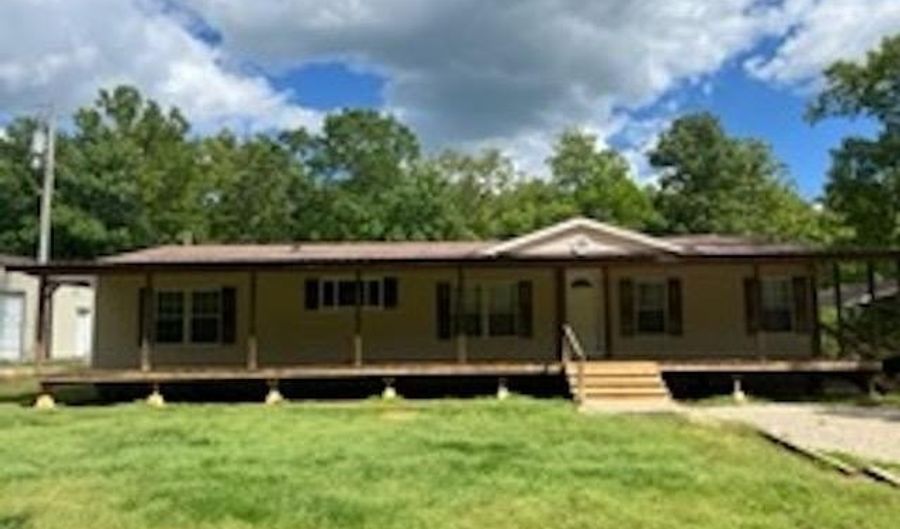 81 Wildwood Dr, Ash Flat, AR 72513 - 3 Beds, 2 Bath