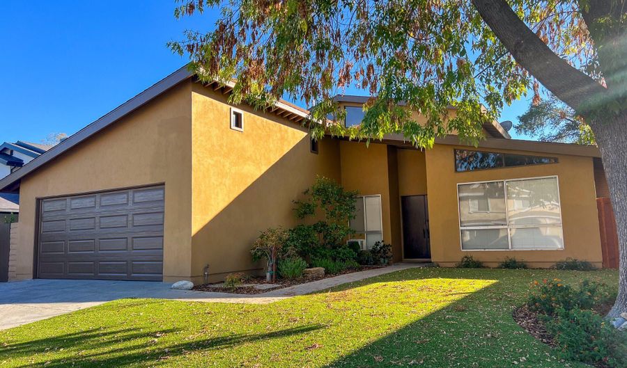 5458 Softwind Way, Agoura Hills, CA 91301 - 5 Beds, 3 Bath