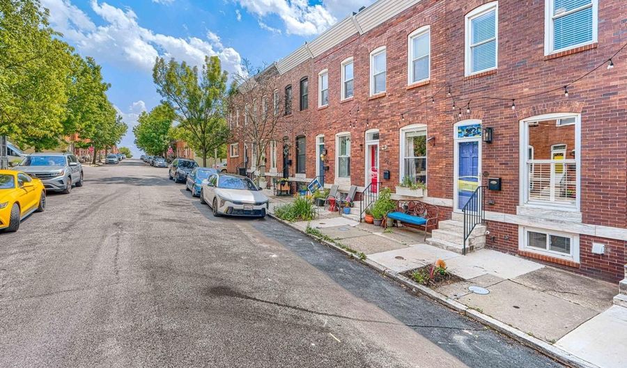 522 S CURLEY St, Baltimore, MD 21224 - 3 Beds, 2 Bath