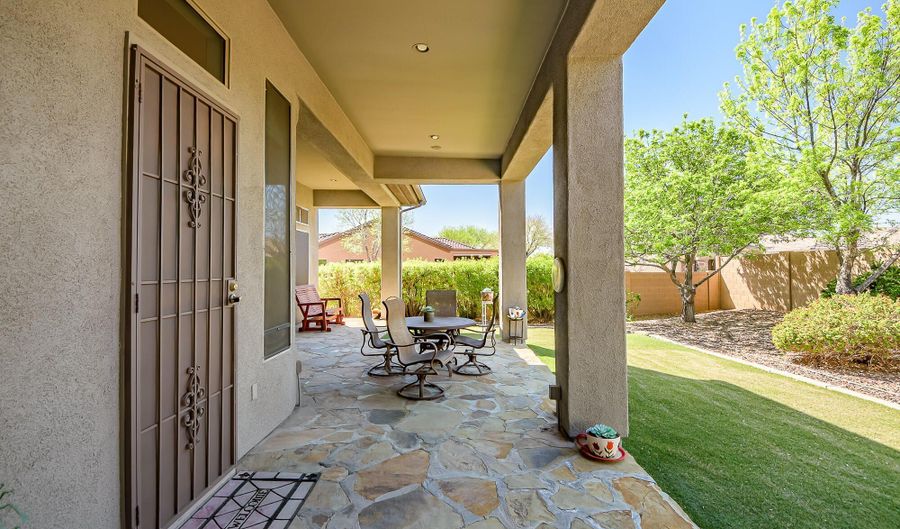 1557 W LAUREL GREENS Ct, Anthem, AZ 85086 - 2 Beds, 3 Bath