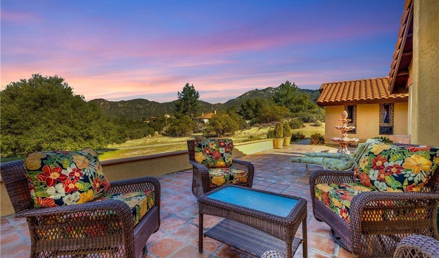 32711 Camino Moro, Warner Springs, CA 92086 - 4 Beds, 4 Bath