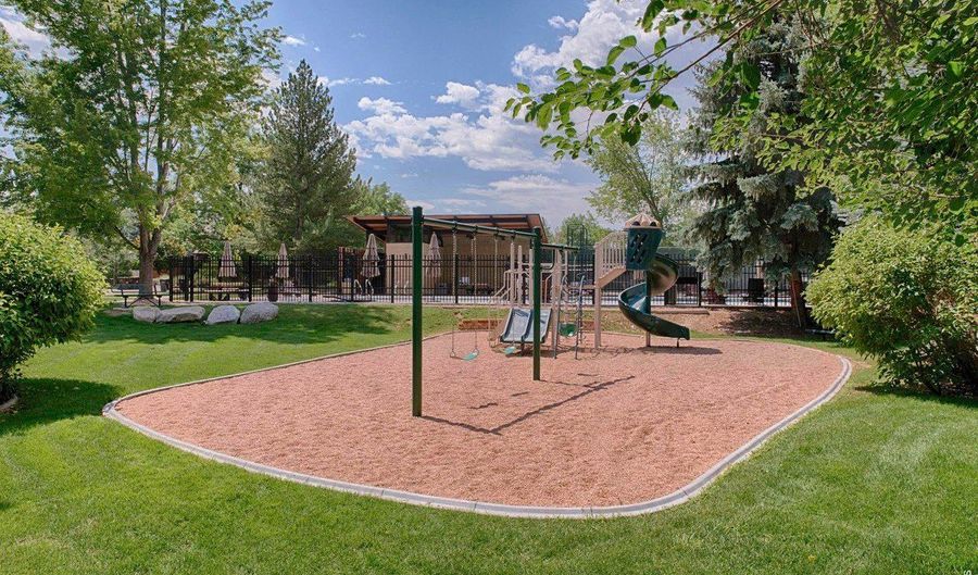 1311 Songbird Ct, Boulder, CO 80303 - 5 Beds, 5 Bath