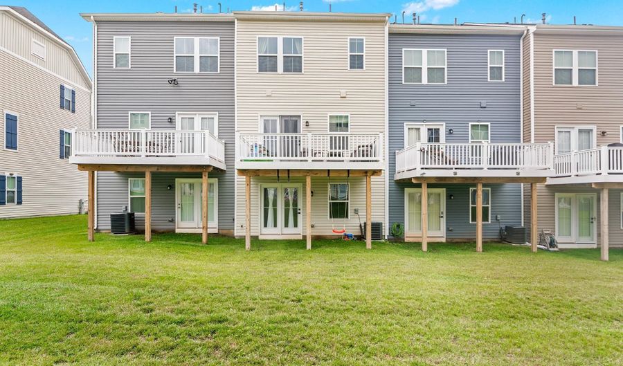 3060 STRASBAUGH Dr, Bel Air, MD 21015 - 3 Beds, 4 Bath