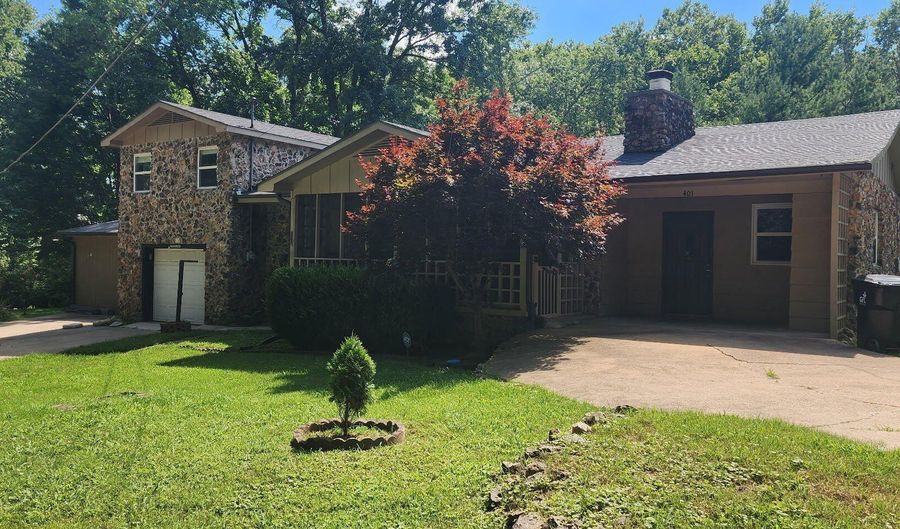 401 Jefferson St, Anderson, MO 64831 - 5 Beds, 3 Bath