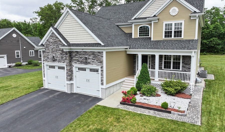 172 Downing Dr, Attleboro, MA 02703 - 4 Beds, 4 Bath