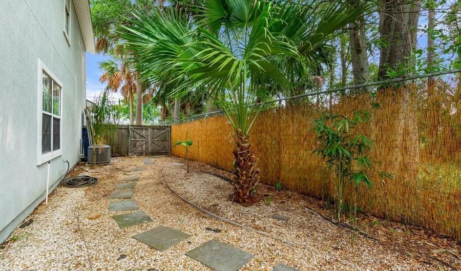 66 W 14TH St, Atlantic Beach, FL 32233 - 3 Beds, 3 Bath