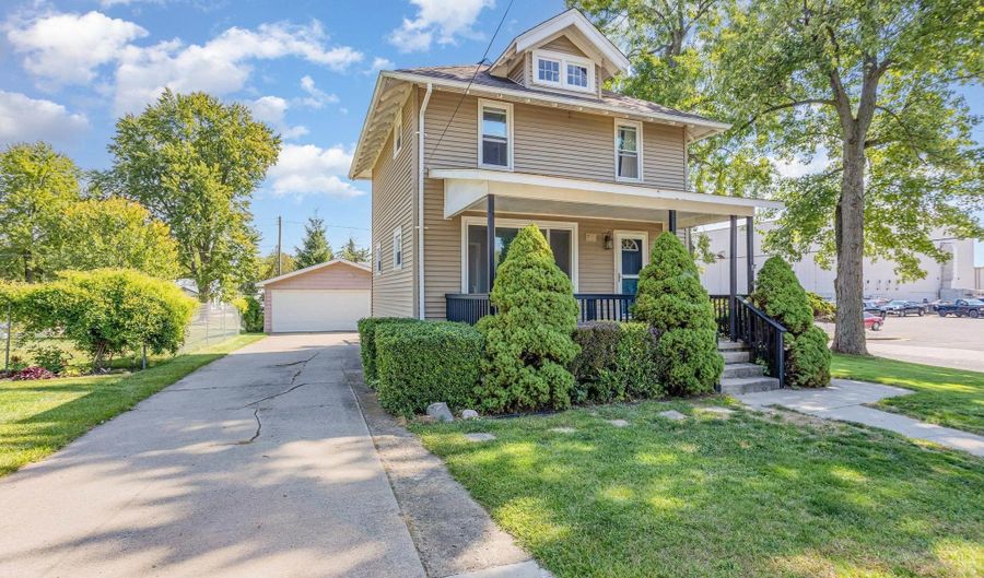 704 Republic Ave, Alma, MI 48801 - 3 Beds, 2 Bath