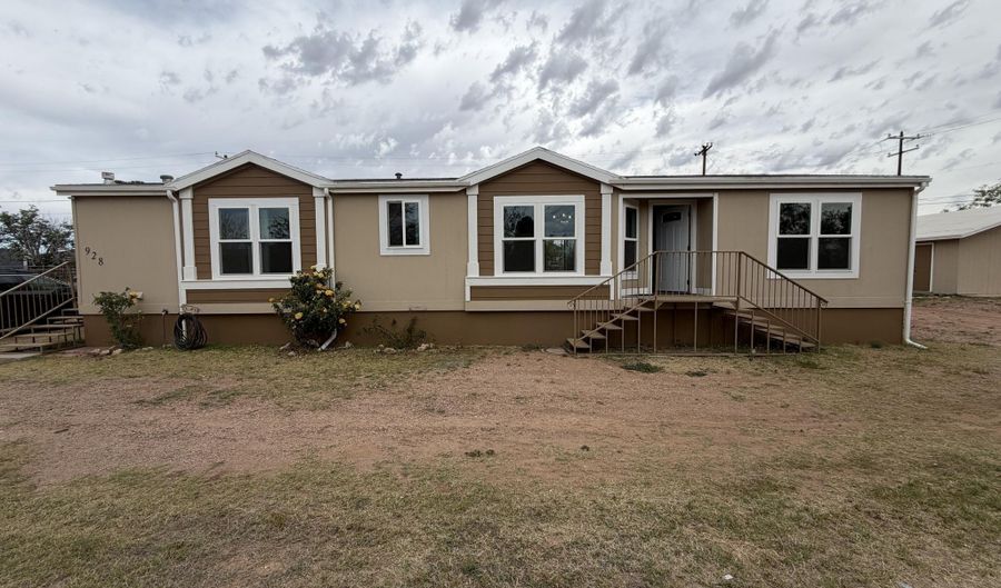 928 W AUSTIN St, Bisbee, AZ 85603 - 3 Beds, 2 Bath