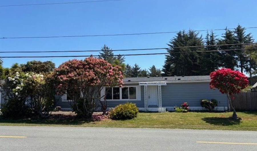 1117 FIFIELD St, Brookings, OR 97415 - 3 Beds, 2 Bath