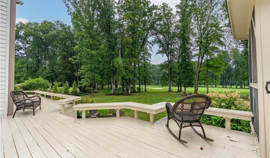 438 Club Dr, Aurora, OH 44202 - 4 Beds, 7 Bath