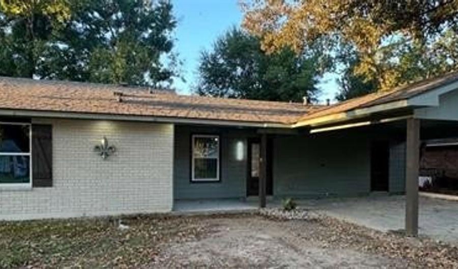 15243 JESTER Ave, Baton Rouge, LA 70816 - 4 Beds, 2 Bath
