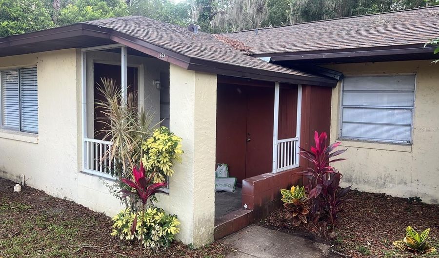 953 MONROE Ct, Apopka, FL 32703 - 2 Beds, 1 Bath