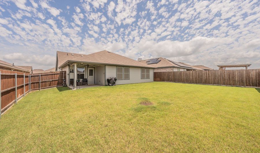 713 Breckenridge Park Dr, Alvarado, TX 76009 - 4 Beds, 2 Bath