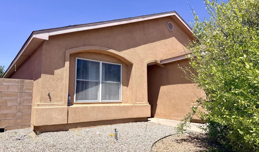 10535 Portofino Dr NW, Albuquerque, NM 87114 - 3 Beds, 2 Bath