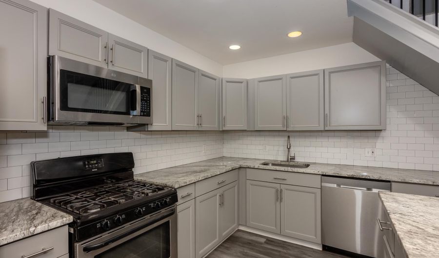 4616 CURTIS Ave B, Baltimore, MD 21226 - 1 Beds, 2 Bath