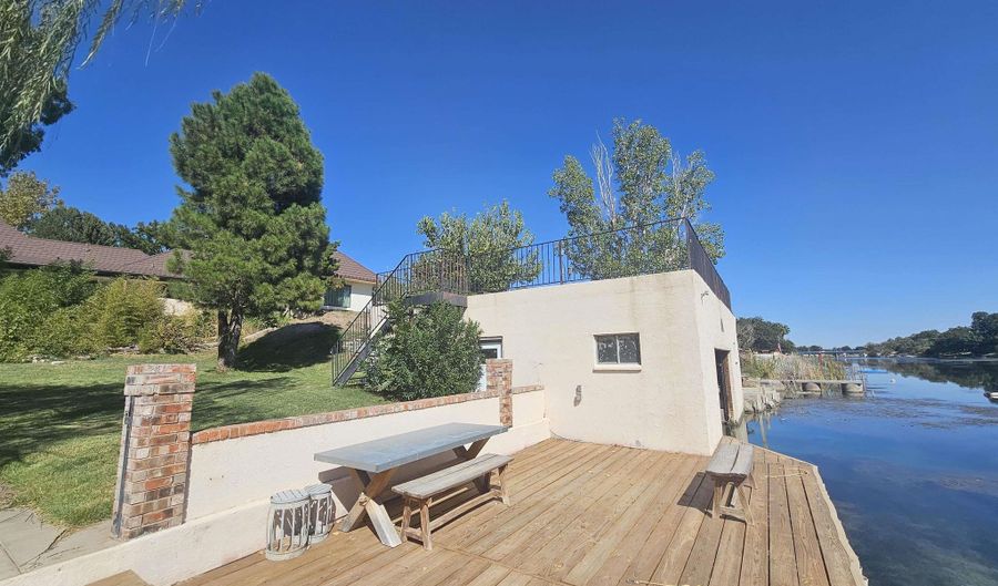 1313 Doepp Dr, Carlsbad, NM 88220 - 5 Beds, 5 Bath