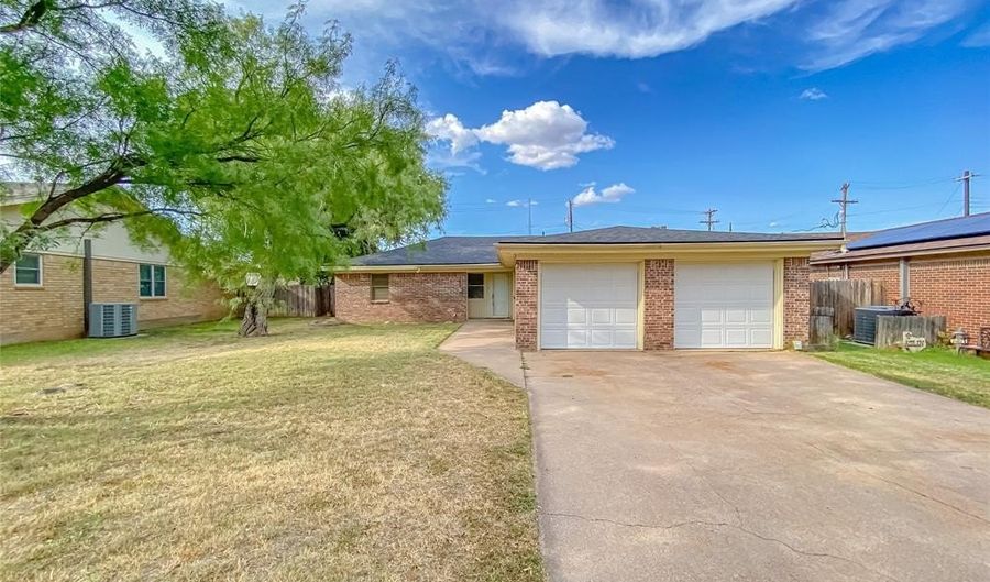 2810 Robertson Dr, Abilene, TX 79606 - 3 Beds, 2 Bath