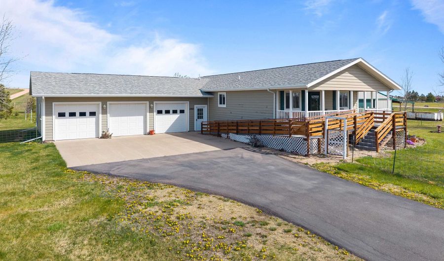 18893 Prairie Vista Ln, Belle Fourche, SD 57717 - 5 Beds, 3 Bath