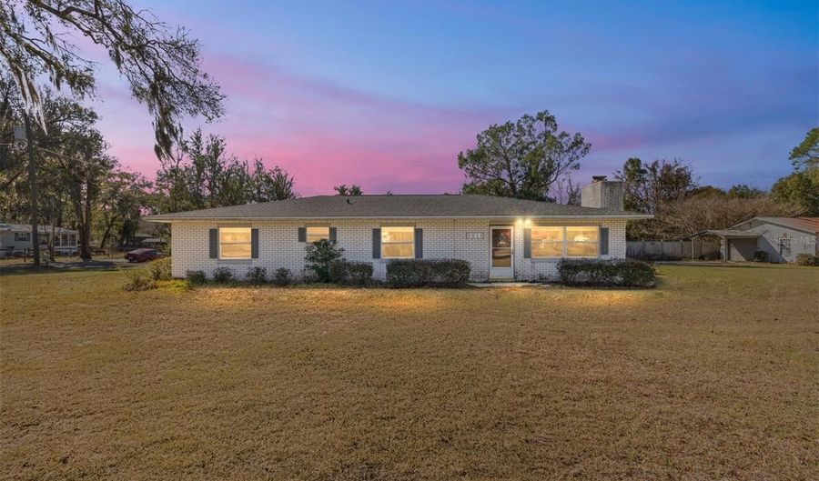 3010 NE 98TH Ln, Anthony, FL 32617 - 3 Beds, 2 Bath