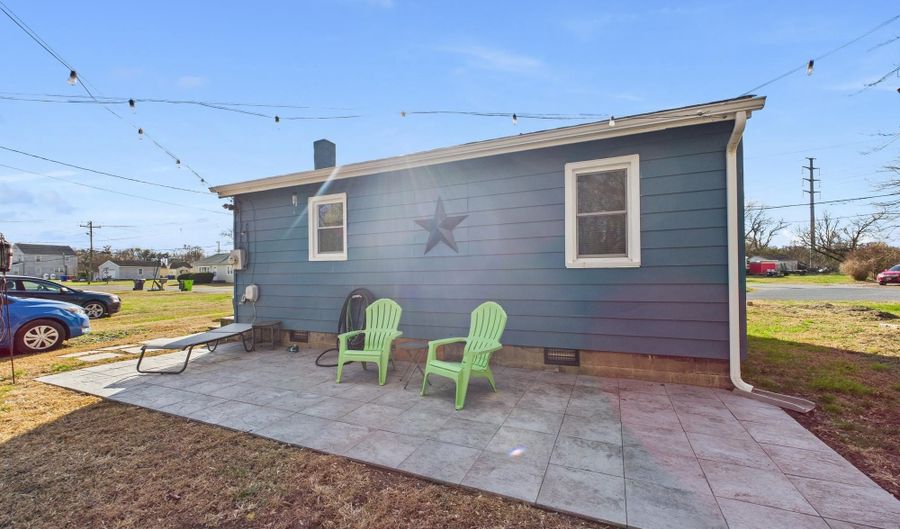 301 SECOND St, Bridgeville, DE 19933 - 2 Beds, 1 Bath