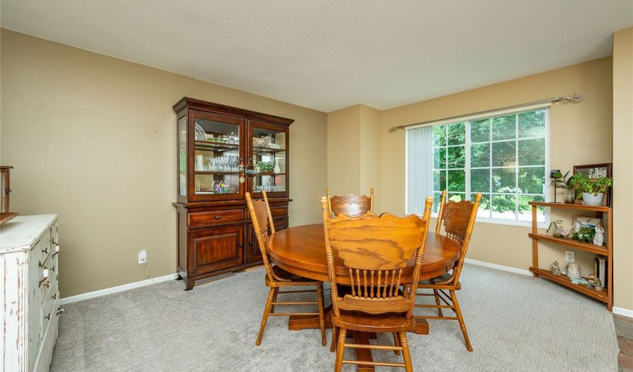 2013 NW School St, Ankeny, IA 50023 - 4 Beds, 4 Bath