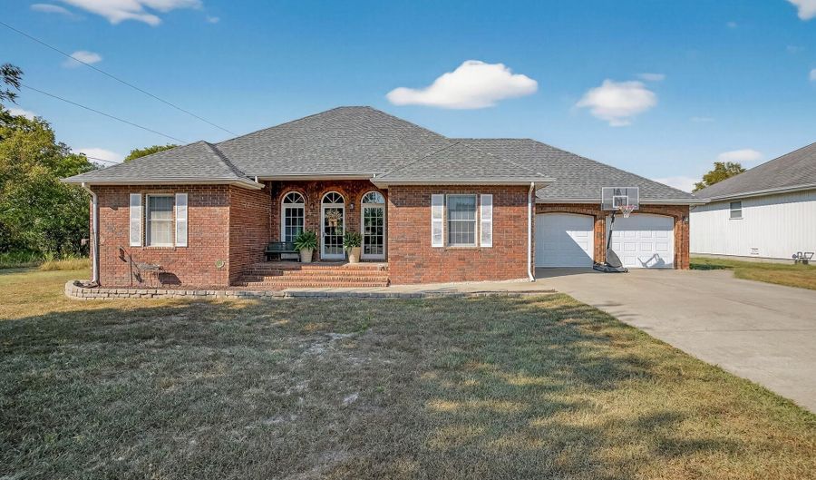 134 Moonlight Valley Dr, Ash Grove, MO 65604 - 3 Beds, 2 Bath
