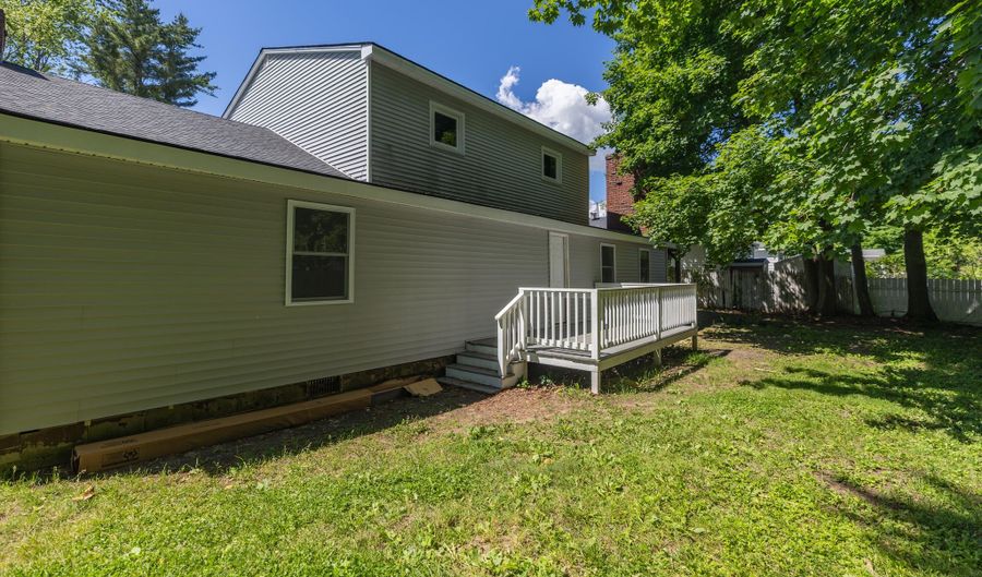 27 Flanders St, Auburn, ME 04210 - 4 Beds, 3 Bath