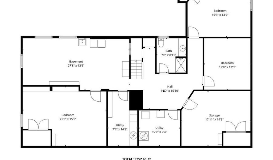 7 Restmere Ter, Middletown, RI 02842 - 6 Beds, 4 Bath