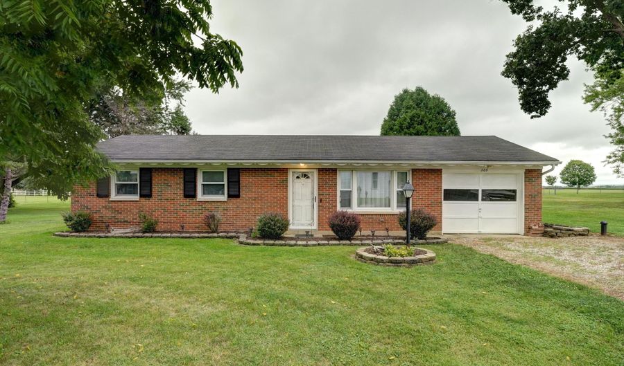 209 East St, Arcanum, OH 45304 - 3 Beds, 1 Bath
