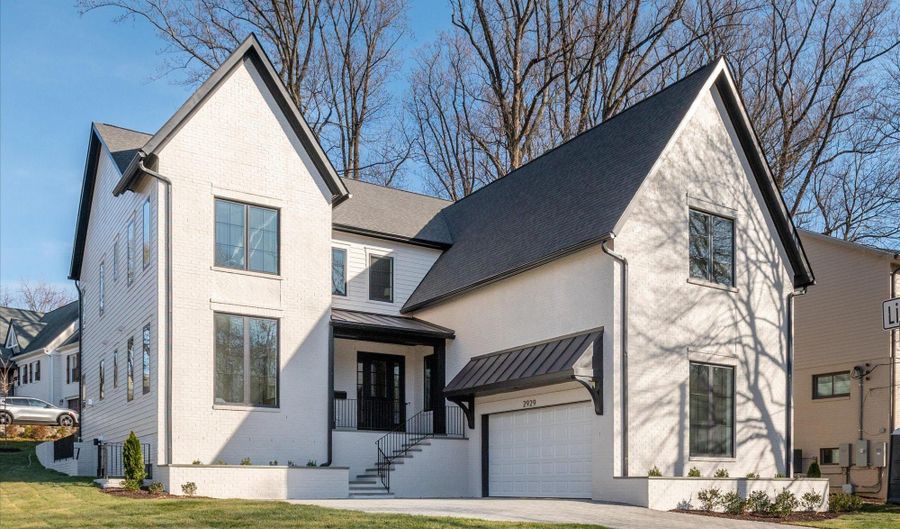 2929 N GREENCASTLE St, Arlington, VA 22207 - 6 Beds, 8 Bath