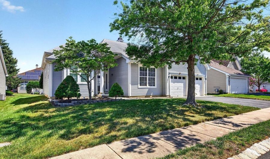 11 Valley Stream Pl, Barnegat, NJ 08005 - 2 Beds, 2 Bath