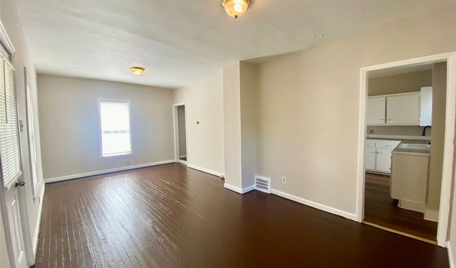 328 Lease St, Akron, OH 44306 - 2 Beds, 1 Bath