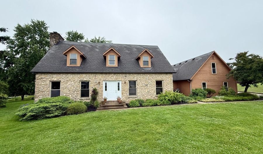 14 Beechwood Ct, Batesville, IN 47006 - 3 Beds, 3 Bath