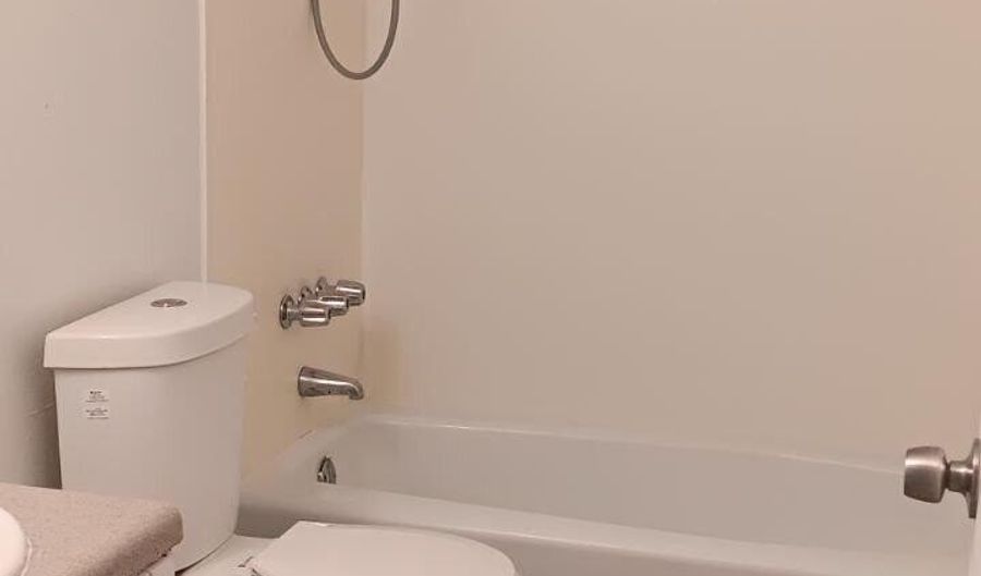 50 N CASA GRANDE Ave 6, Casa Grande, AZ 85122 - 2 Beds, 1 Bath