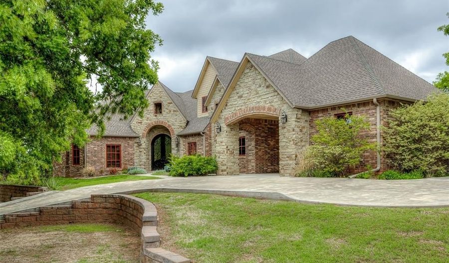 3600 Winding Lake Cir, Arcadia, OK 73007 - 5 Beds, 5 Bath