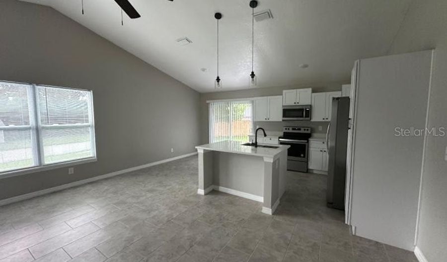 1809 IROQUOIS Dr, Apopka, FL 32703 - 2 Beds, 2 Bath